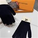 LV Gloves 39 (5)